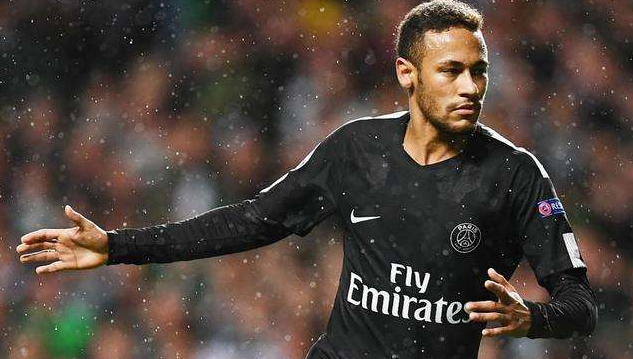 内马尔穿过几号球衣？