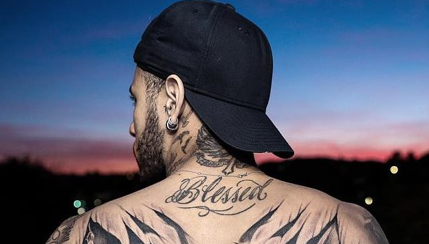 内马尔的纹身是什么意思?