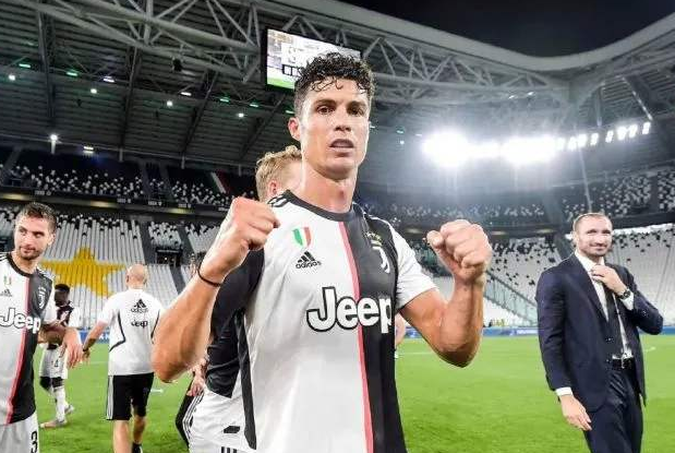 C罗抱大腿失败?曝C罗是因为疫情才无奈留尤文