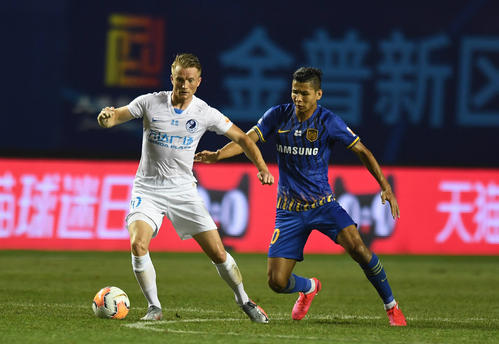 2020赛季中超联赛第三轮江苏苏宁易购对战大连人战报 8月4日江苏苏宁易购2∶1大连人