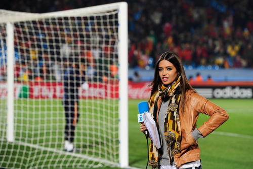 卡西利亚斯老婆是谁 卡西利亚斯老婆漂亮吗