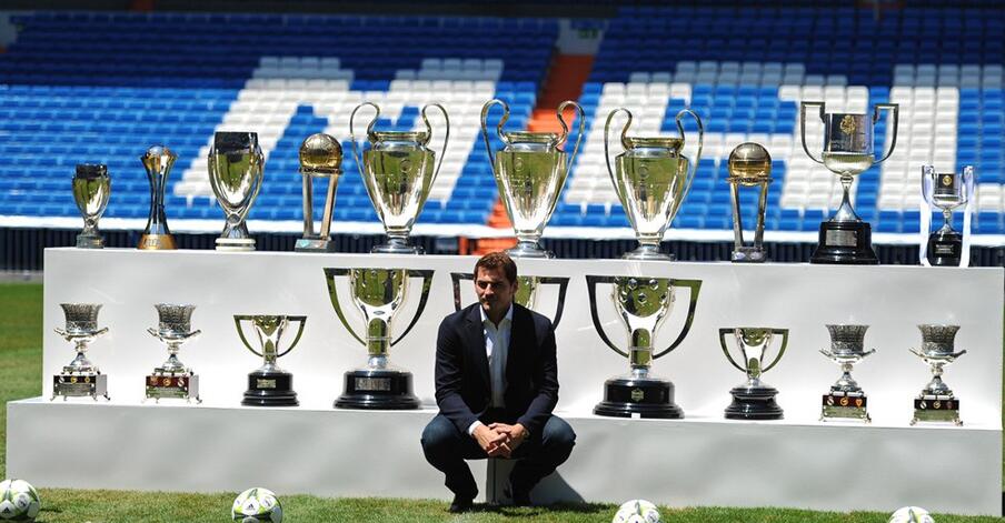 卡西利亚斯身高是多少 卡西利亚斯的职业生涯详细信息