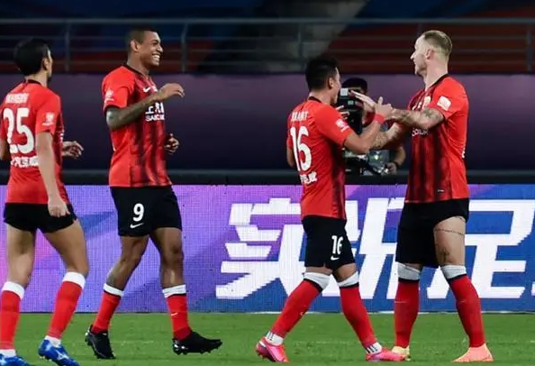 赛事前瞻：上港VS黄海，吴金贵执教首秀，上港能否三连胜？