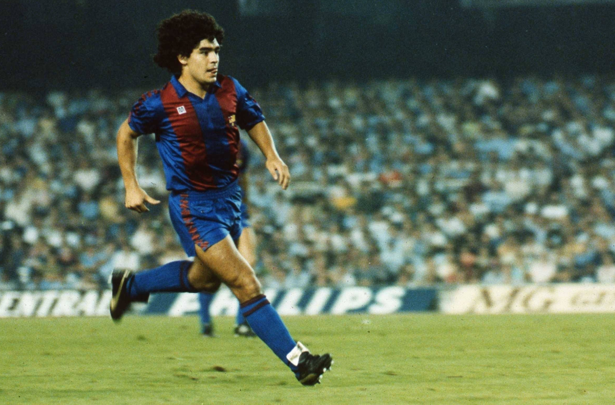 马拉多纳十大助攻 马拉多纳十大助攻gif