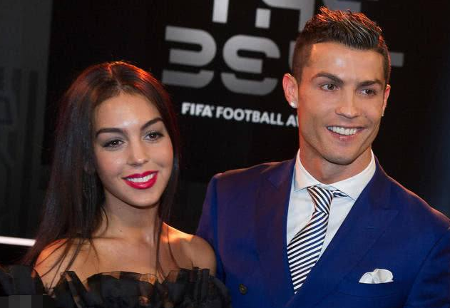 C罗的薪资 C罗年薪多少钱