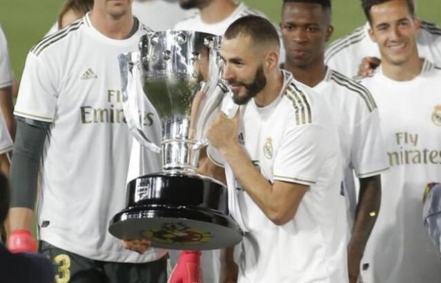 皇马本泽马比梅西优秀,瓜帅当即表示,已有20人和梅西比较过了