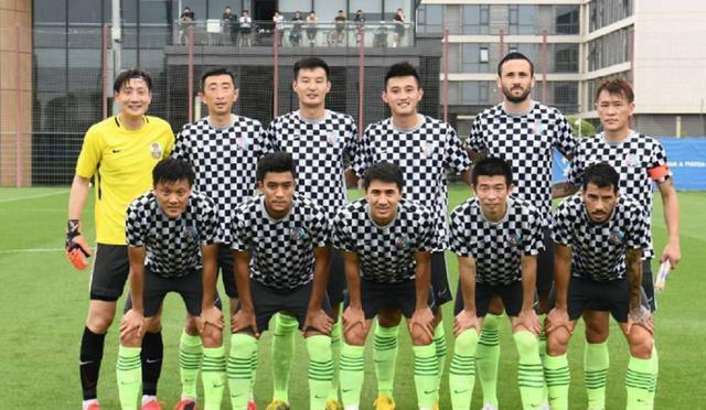 中超球衣为什么这么丑 中超球衣这么丑的原因是什么