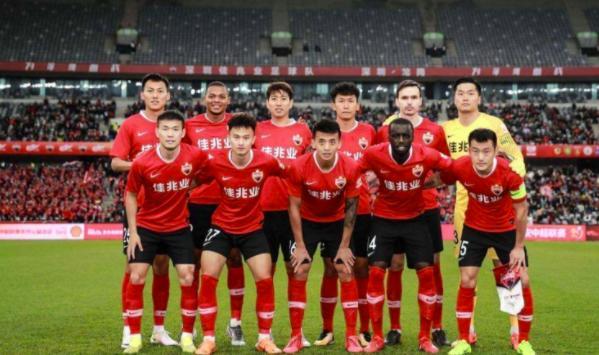 中超下课第1人 深圳队的主教练多纳多尼遗憾落幕