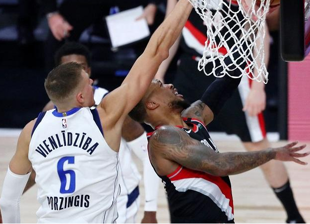 NBA2020常规赛8.12开拓者vs独行侠比赛回放