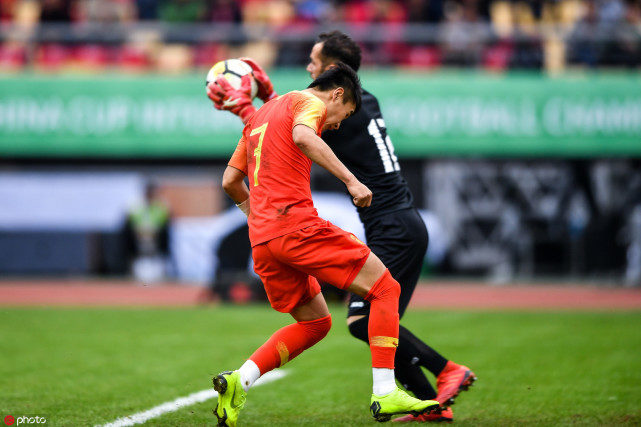 韦世豪铲断腿是怎么回事 韦世豪断腿事件