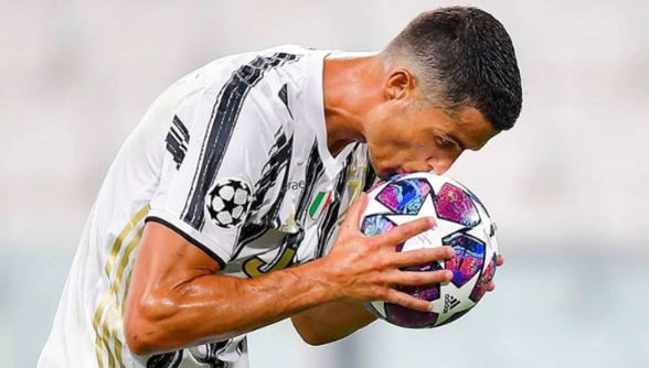 C罗经纪人门德斯向巴萨皇马和巴黎询问了签C罗的可能性