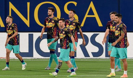 巴萨开始疯狂挖人换血