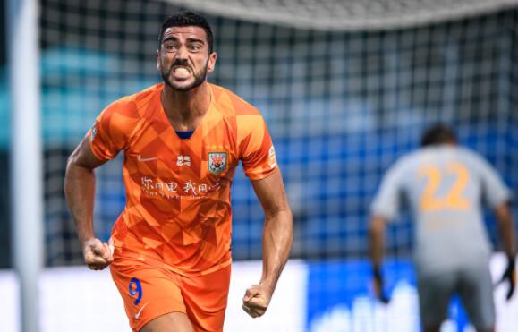 中超联赛大连赛区第7轮广州富力对阵山东鲁能泰山战报 段刘愚单刀破门帮助鲁能5∶1获胜