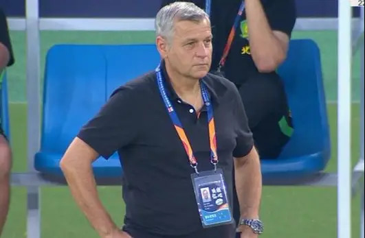 北京国安2-2战平石家庄永昌 双方粉丝齐齐炸窝