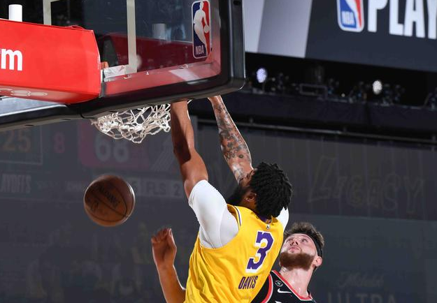 NBA2020季后赛湖人vs开拓者第五场比赛战报