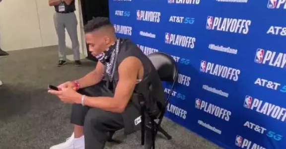 火箭输球 威少也在做检讨