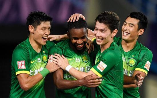 2020赛季中超联赛第8轮北京中赫国安对战重庆当代 巴坎布逆天大四喜助国安获得胜利