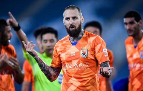 2020年中超联赛深圳佳兆业对战上海申花战报 双方四次打中横梁门柱互交白卷