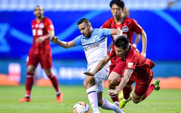 2020赛季中超联赛第10轮广州富力对阵河南建业 萨巴独造三球富力3-1轻松的获胜