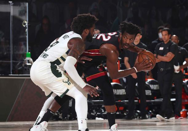 NBA2020季后赛半决赛热火vs雄鹿比赛战报 巴特勒17+10米德尔顿23+7