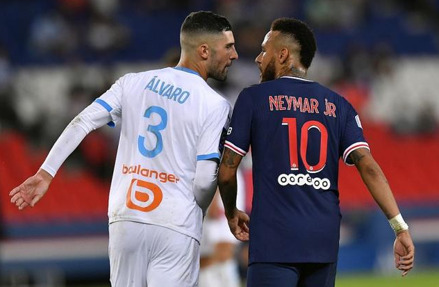 内马尔遭种族歧视 内马尔被骂混蛋猴子