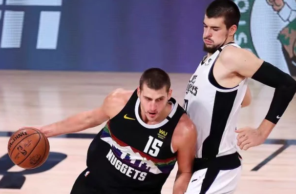 掘金19分逆转 快船被掘金逆转