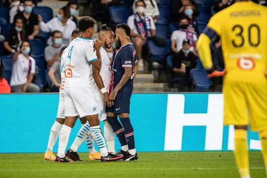 内马尔是不是遭受种族歧视 内马尔暴怒的原因是什么