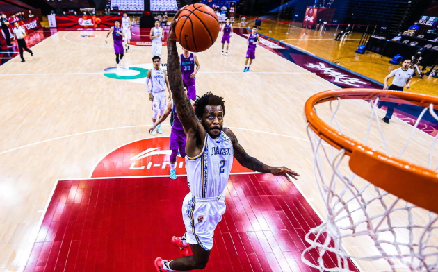 江苏男篮小外援布莱克尼离队：还有一个NBA梦想要追逐