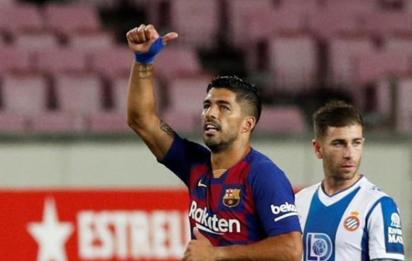 苏亚雷斯0转会费加盟巴萨 巴萨将为其举办告别仪式