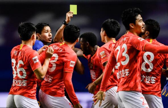 2020赛季中超联赛第13轮江苏苏宁坐对战广州恒大战报 恒大输球又输人1-2输给苏宁