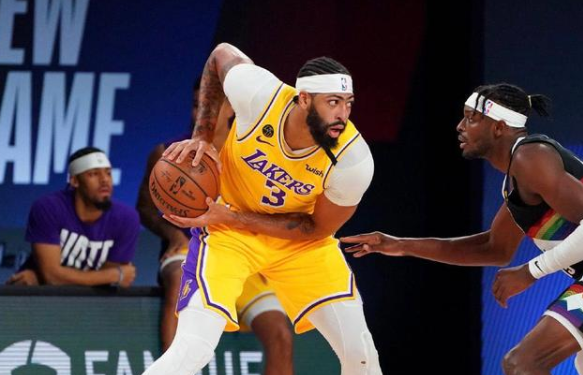 湖人夺得西决赛点 湖人战胜掘金