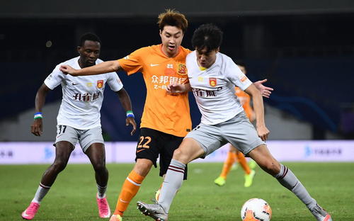 2020赛季中超联赛第13轮武汉卓尔对战河北华夏幸福战报 图雷梦幻开局帮助华夏2-0战胜卓尔