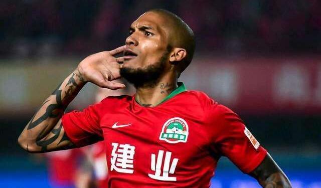 河南建业外援卡兰加个人资料 费尔南多·卡兰加职业生涯