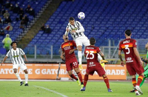 总裁牛逼！C罗再次成为历史第一人，五大联赛450球历史记录