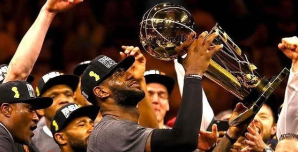 詹姆斯为何不能超越乔丹