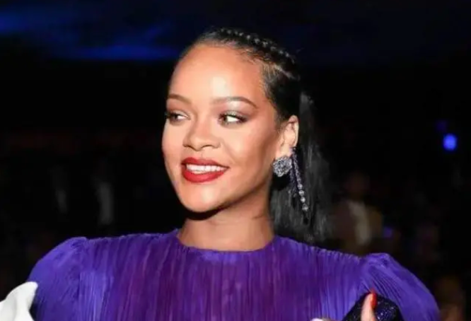 蕾哈娜为什么如此喜欢詹姆斯