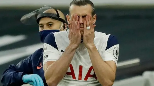 贝尔回归首秀 热刺12分钟被扳三球