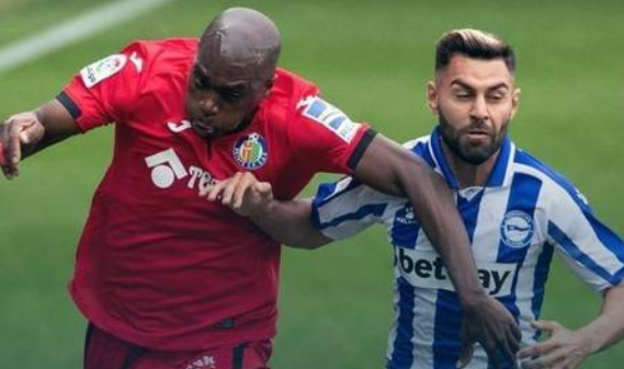 2020/21赛季西甲第6轮阿拉维斯对埃尔切战报