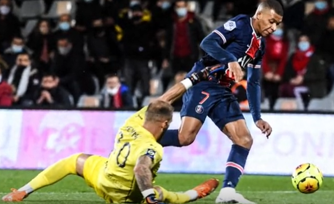 2020/21赛季法甲第7轮尼姆对巴黎圣日尔曼战报