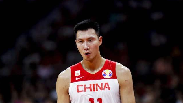 根据CBA更新伤病报告易建联休战30周 易建联可以赶上广东队季后赛