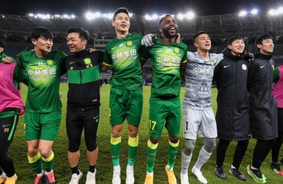 2020赛季中超争冠组北京国安对战山东鲁能战报 张玉宁梅开二度助国安2-1胜山东鲁能