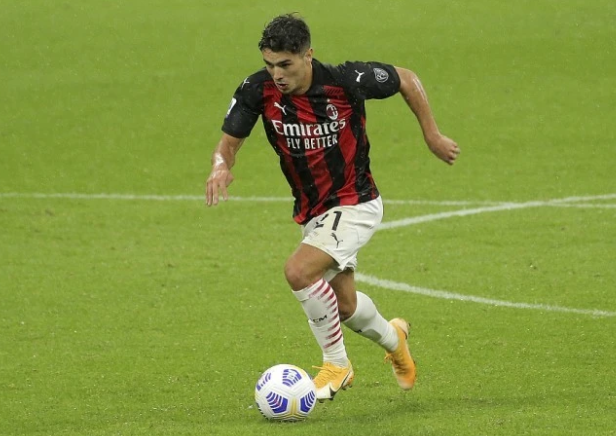 56年来首破记录 米兰连续10场比赛每场至少进两个球