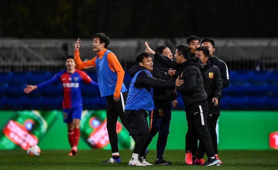 武汉卓尔对战石家庄永昌降级之战 双方最后一搏