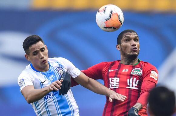 2020赛季中超天津泰达对阵河南建业 双反互交白卷0-0打平