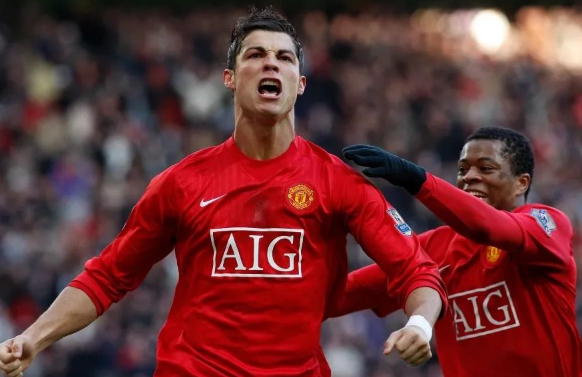 曼联再请C罗，1.6亿高额费用恐将其劝退