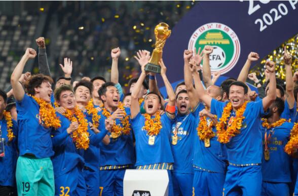 2020中超联赛第20轮冠亚军决赛广州恒大淘宝对阵江苏苏宁易购 苏宁2-1获得首冠