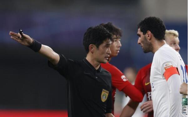 中超裁判准确率98％ 陈戌源表示2%误判也不允许