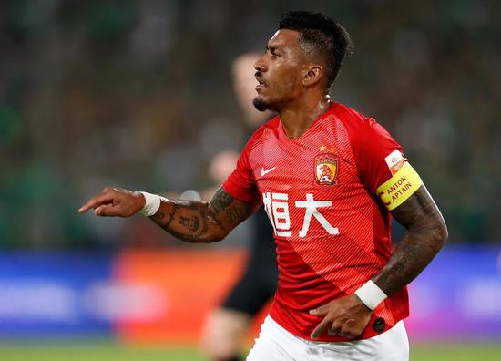 中超新版限薪令 并非健康发展治本之策