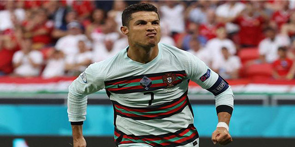 欧洲杯最佳阵容