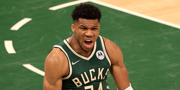 字母哥连续得分40+